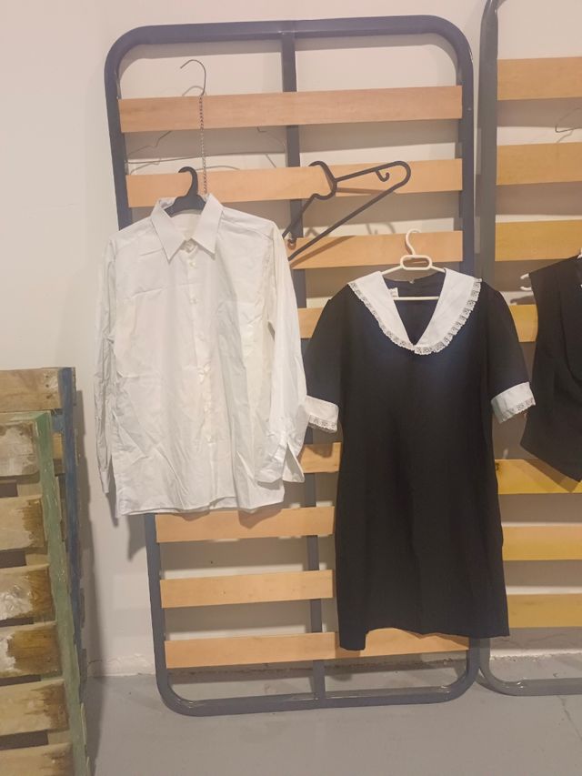 Uniformes hostelería blanco y negro