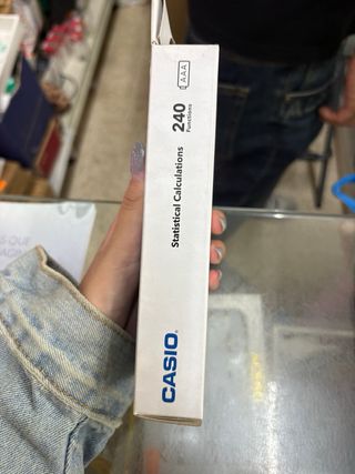Calculadora Científica Casio fx-82MS
