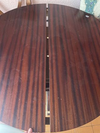 Mesa de comedor extensible de madera