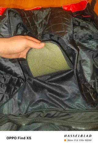 Mono de Moto Cuero Rojo y Negro