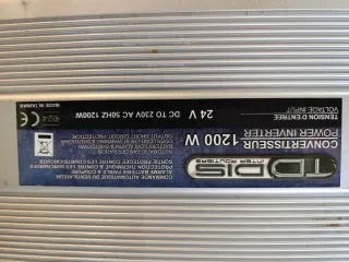 Inversor 1200W 24V DC a 230V
