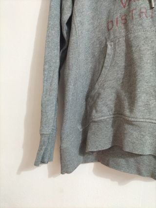 Sudadera Gris con Estampado Brooklyn