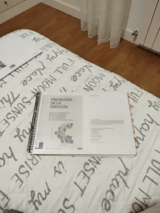 Libro Psicología de la Emoción UNED