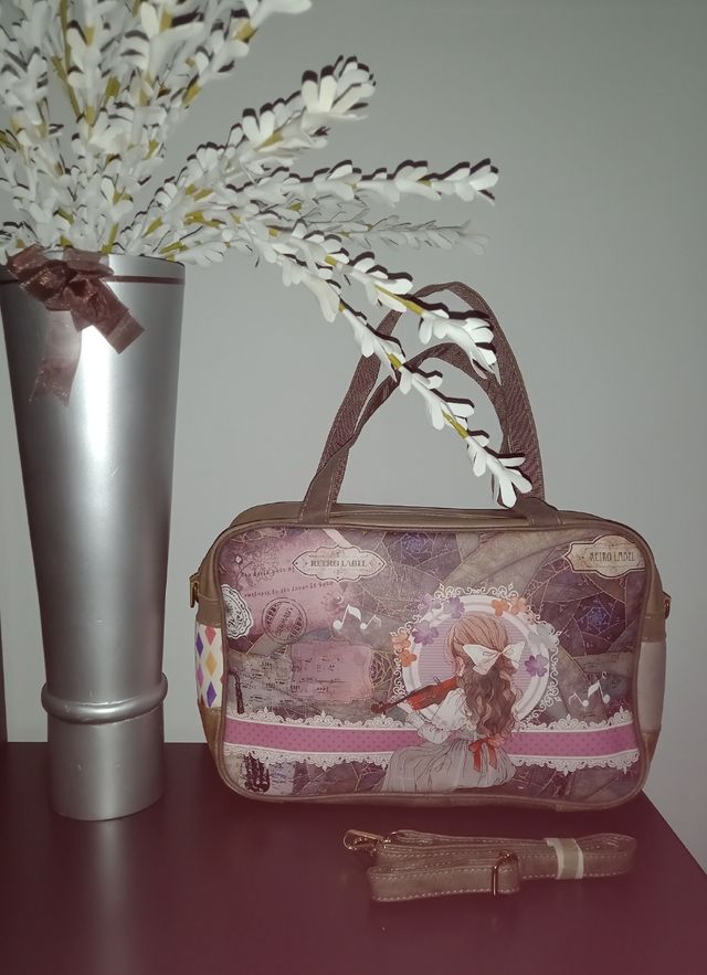 Bolso estilo vintage con estampado
