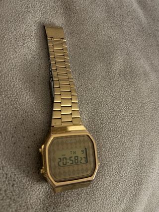 Reloj Casio Dorado