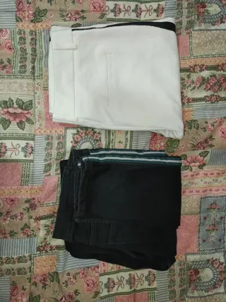 Pantalones Vaqueros Negros y Blancos