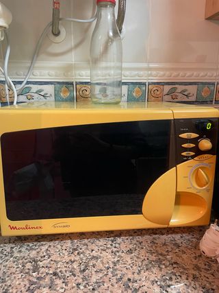 Microondas Moulinex Symbio Amarillo