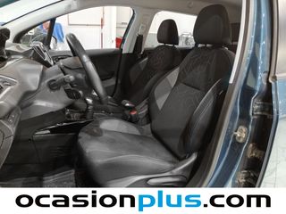 Peugeot 2008 PureTech Signature 60 kW (82 CV)