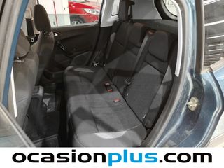 Peugeot 2008 PureTech Signature 60 kW (82 CV)