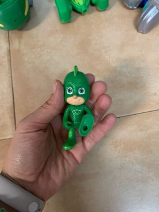 Casa PJ Masks con Figuras y Vehículos.