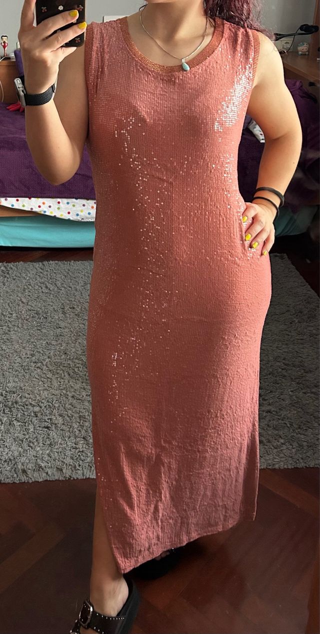 Vestido largo lentejuelas chica