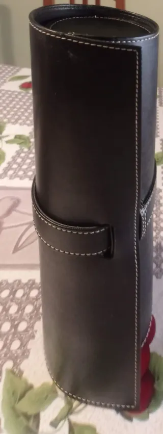 Estuche para botella de cuero negro