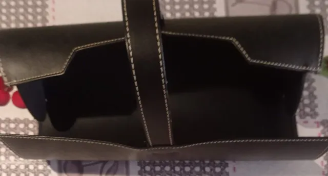 Estuche para botella de cuero negro