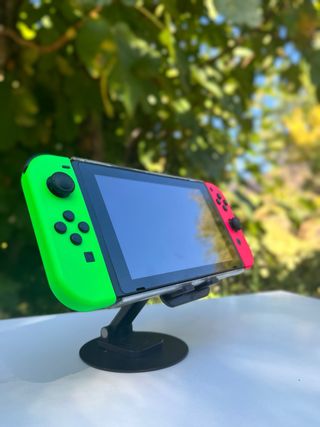 Nintendo Switch V2 con accesorios 
