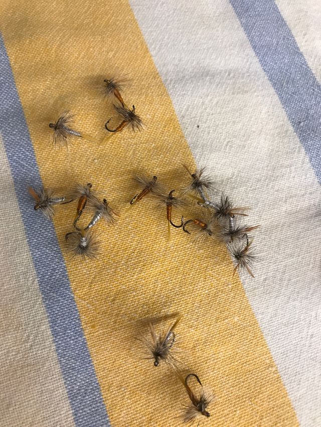 Moscas artificiales para trucha