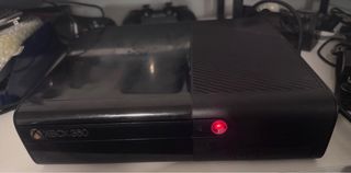 Xbox 360 Slim E Negra - Luz Roja