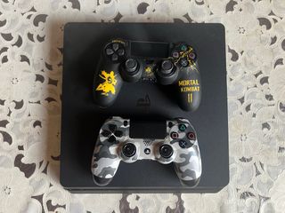 PS4 Slim Negra + 2 Mandos