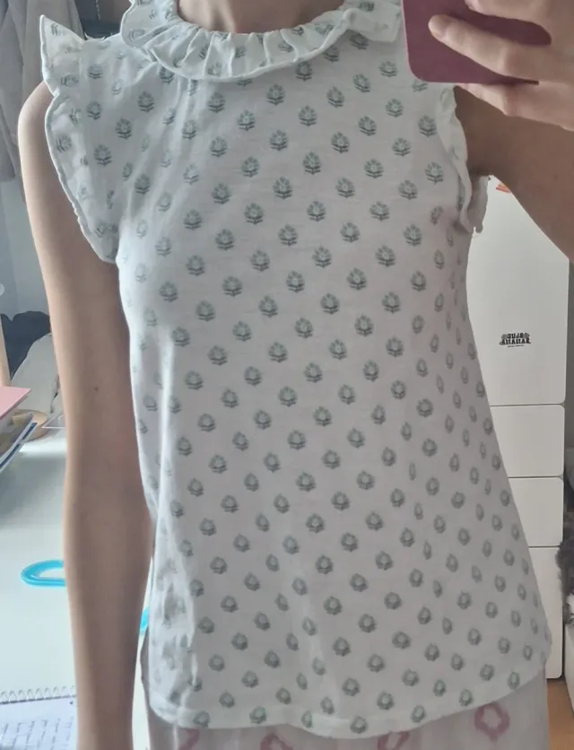 Blusa Hipercor con estampado floral