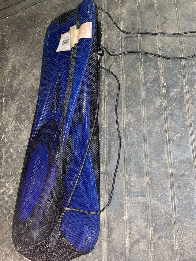 Aletas de buceo azules