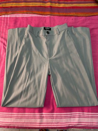 Pantalones de pinzas Pull&Bear verdes