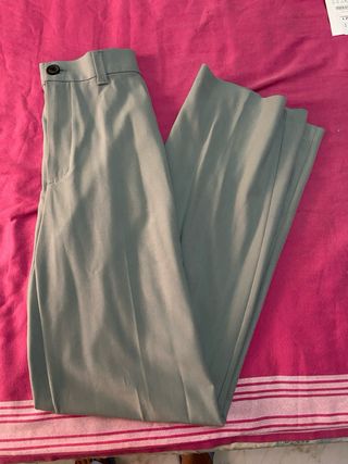 Pantalones de pinzas Pull&Bear verdes