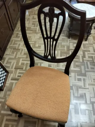 Mesa comedor ovalada con 6 sillas