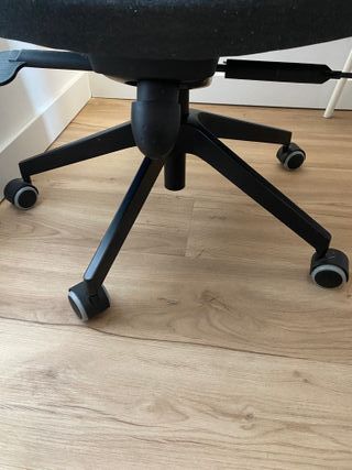 Silla de oficina IKEA negra