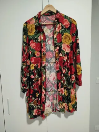 Vestido estampado floral negro