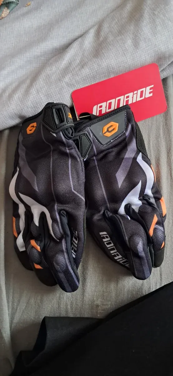 Guanti Ironride neri e arancioni