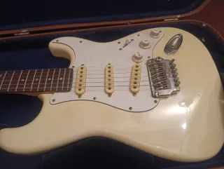 Guitarra Fender Stratocaster