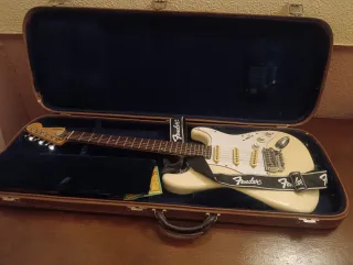 Guitarra Fender Stratocaster