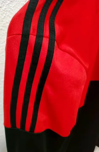 Chaqueta Adidas Ropa Deportiva Roja y Negra