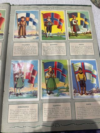 Álbum de cromos Banderas del Universo