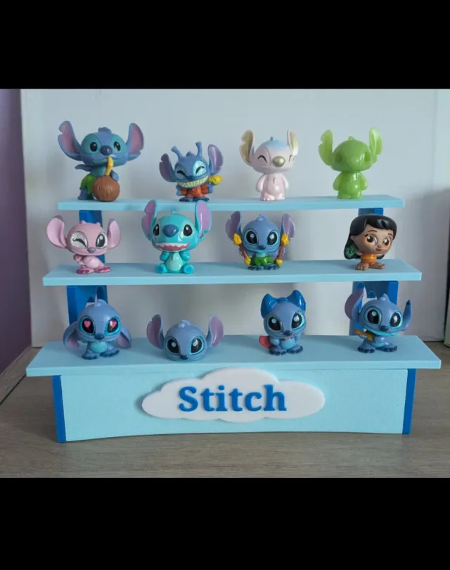 Expositor de figuras Stitch