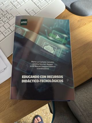 Educando con Recursos Didácticos Tecnológicos