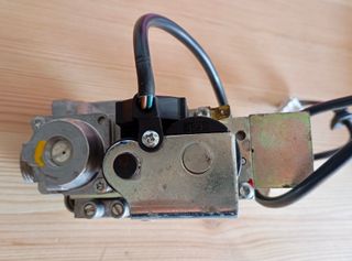VALVULA DE GAS CALDERA JUNKERS ZW23 1 AE23 S3705