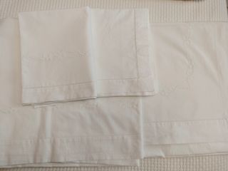 Lenzuola matrimoniali in lino vintage ricamato a m