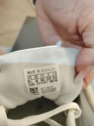 Scarpe Adidas bianche vera pelle