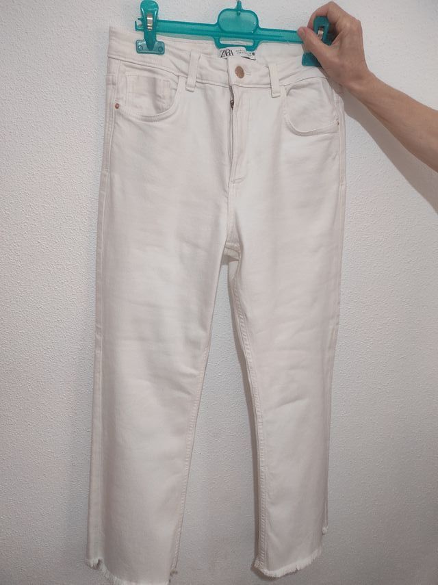 Pantalones blancos