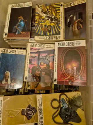 Agatha Christie - lotes de 10 títulos