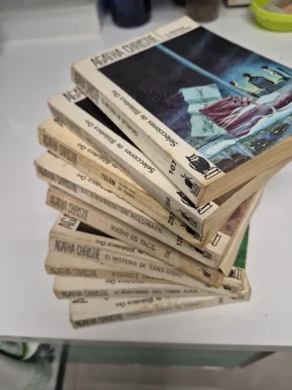 Agatha Christie - lotes de 10 títulos