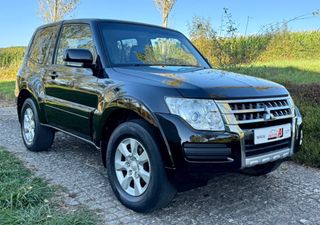 Mitsubishi Montero 2015