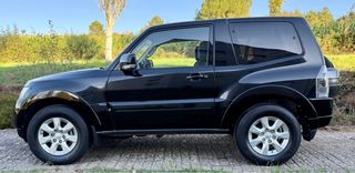 Mitsubishi Montero 2015