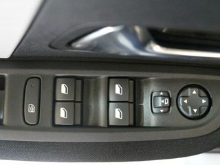 Citroën C4 X Hybrid 136 e-DCS6 Plus