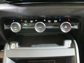 Citroën C4 X Hybrid 136 e-DCS6 Plus