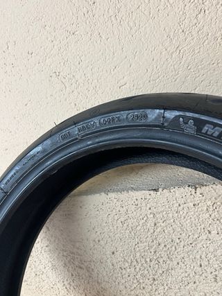 Michelin Power RS 120 70 zr17 58w