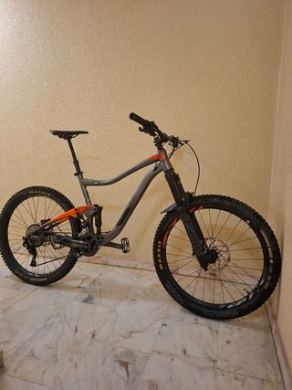 Bicicleta de Montaña Doble Suspensión