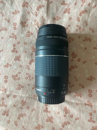 Canon EF 75-300mm f/4-5.6 III + Filtro UV