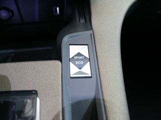 DS DS 7 BlueHDi DE 96kW (130CV) AT Bastille +