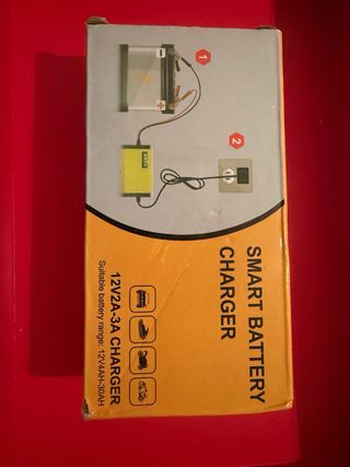 Cargador Batería Coche/Moto 12V 2A-3A
